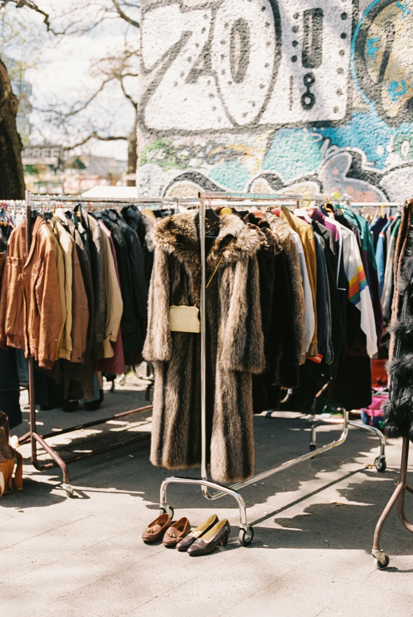 Flohmarkt-Atmosphäre im Berliner Bezirk Wilmersdorf.